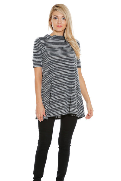 6012WFC23972  Stripes Knit Short Sleeve Open Back Tunic Top